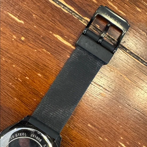 Black on Black Michael Kors Watch - Picture 5 of 9